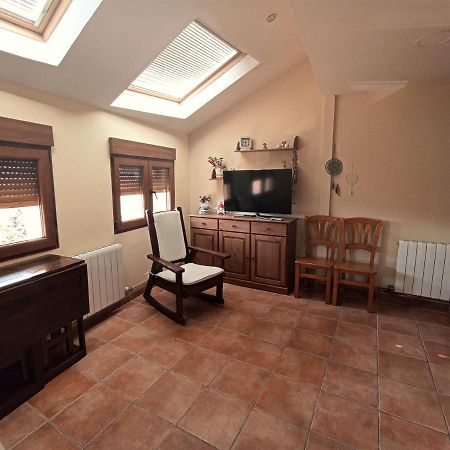 El Rincon Del Sanabres, Penalara Apartment Rascafria Bagian luar foto